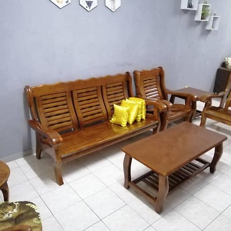 Homestay Perpaduan, Taman Bercham Raya Ulu Kinta Ipoh Perak Kampong Batu Lapan  Exterior photo